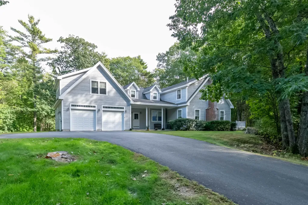 11 Smithfield Crossing Phippsburg ME 04562