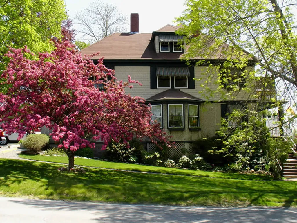 373 Main Street Southwest Harbor ME 04679