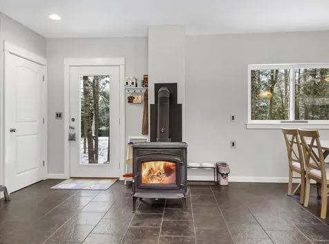 16 Deer Run Mount Vernon ME 04352