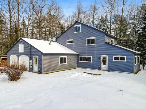 16 Deer Run Mount Vernon ME 04352