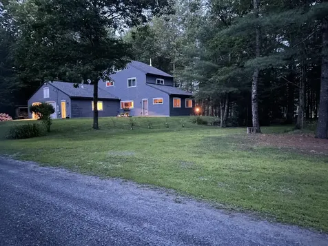16 Deer Run Mount Vernon ME 04352
