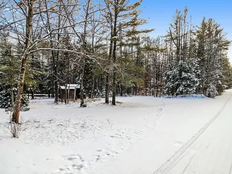 16 Deer Run Mount Vernon ME 04352