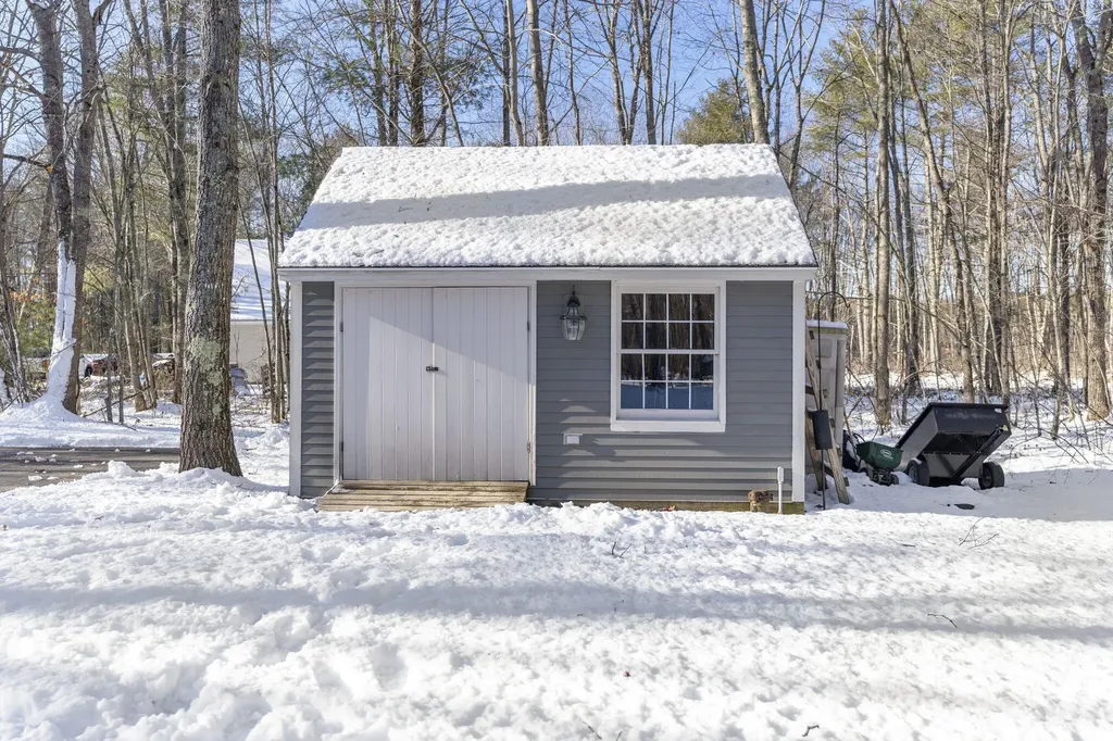 5 Rankin Creek Woods Kennebunk ME 04043