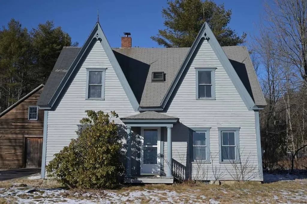 27 Fickett Road Pownal ME 04069