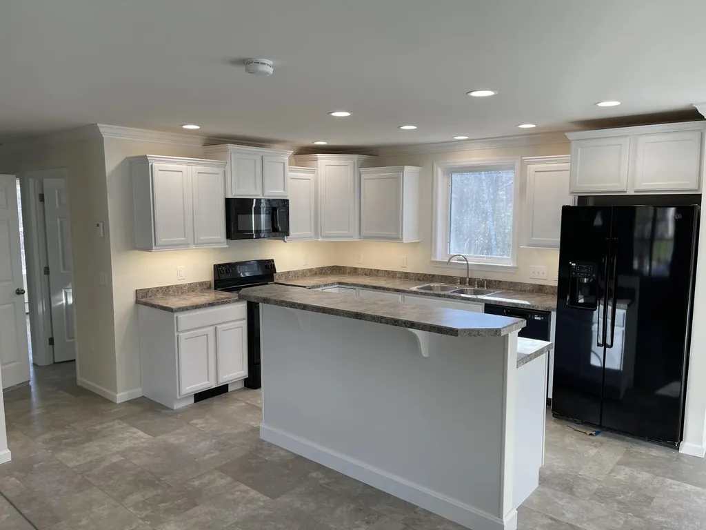 17 Village Valley Road Nobleboro ME 04555