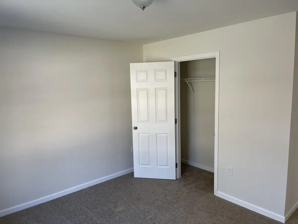 17 Village Valley Road Nobleboro ME 04555