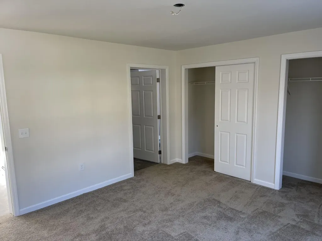 17 Village Valley Road Nobleboro ME 04555