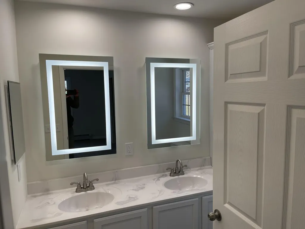 17 Village Valley Road Nobleboro ME 04555