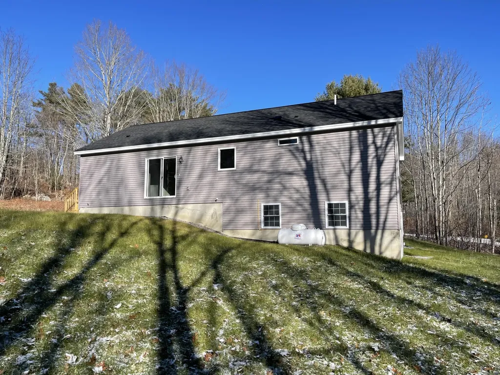 17 Village Valley Road Nobleboro ME 04555
