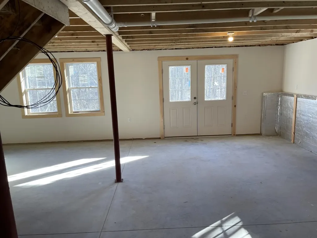17 Village Valley Road Nobleboro ME 04555