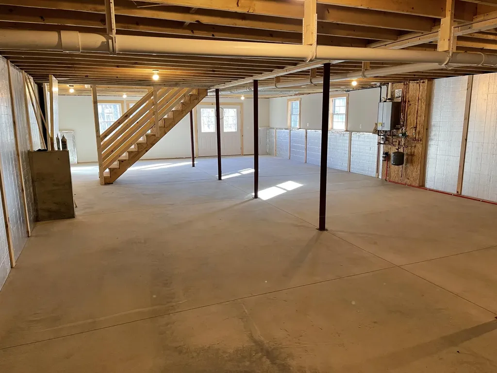 17 Village Valley Road Nobleboro ME 04555