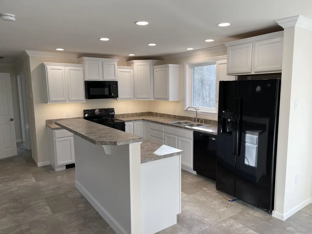 17 Village Valley Road Nobleboro ME 04555