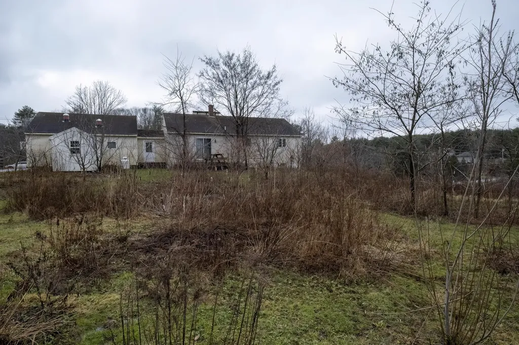 52 Branch Road Damariscotta ME 04543