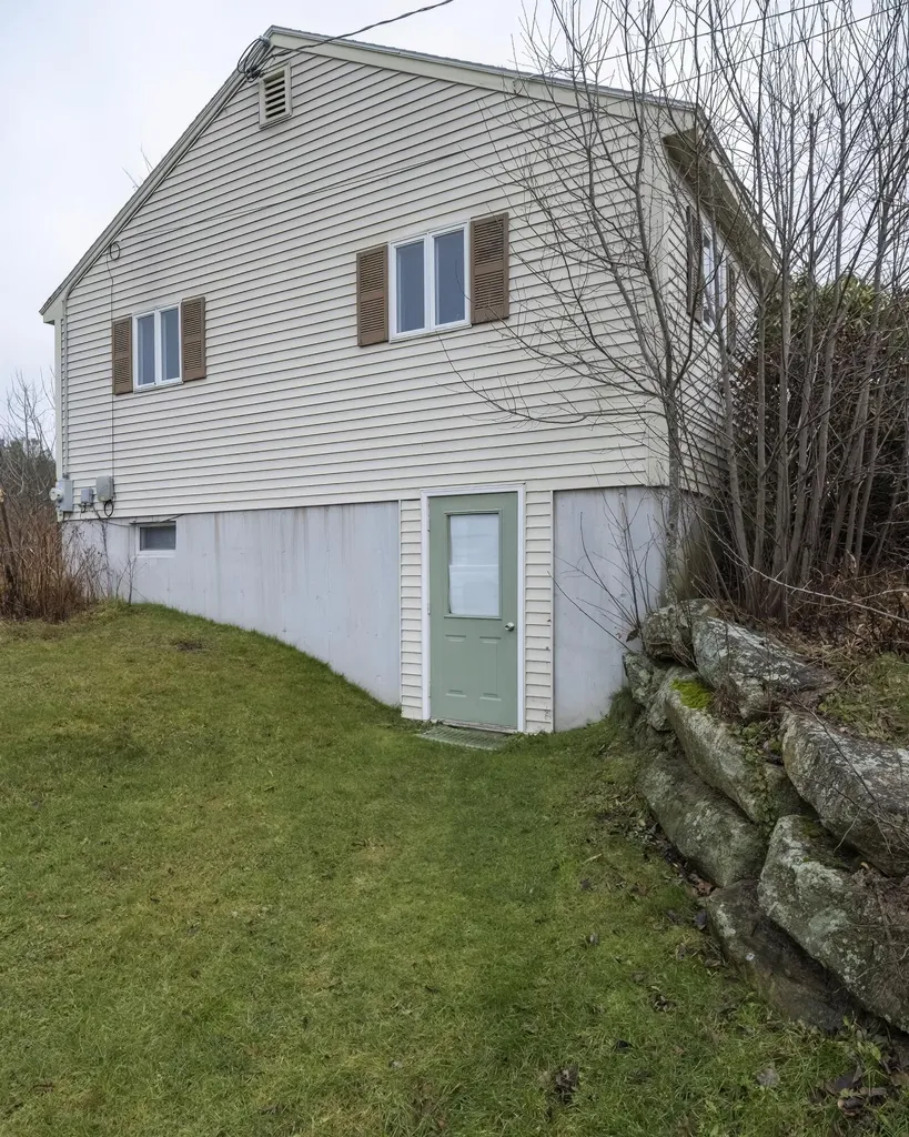 52 Branch Road Damariscotta ME 04543
