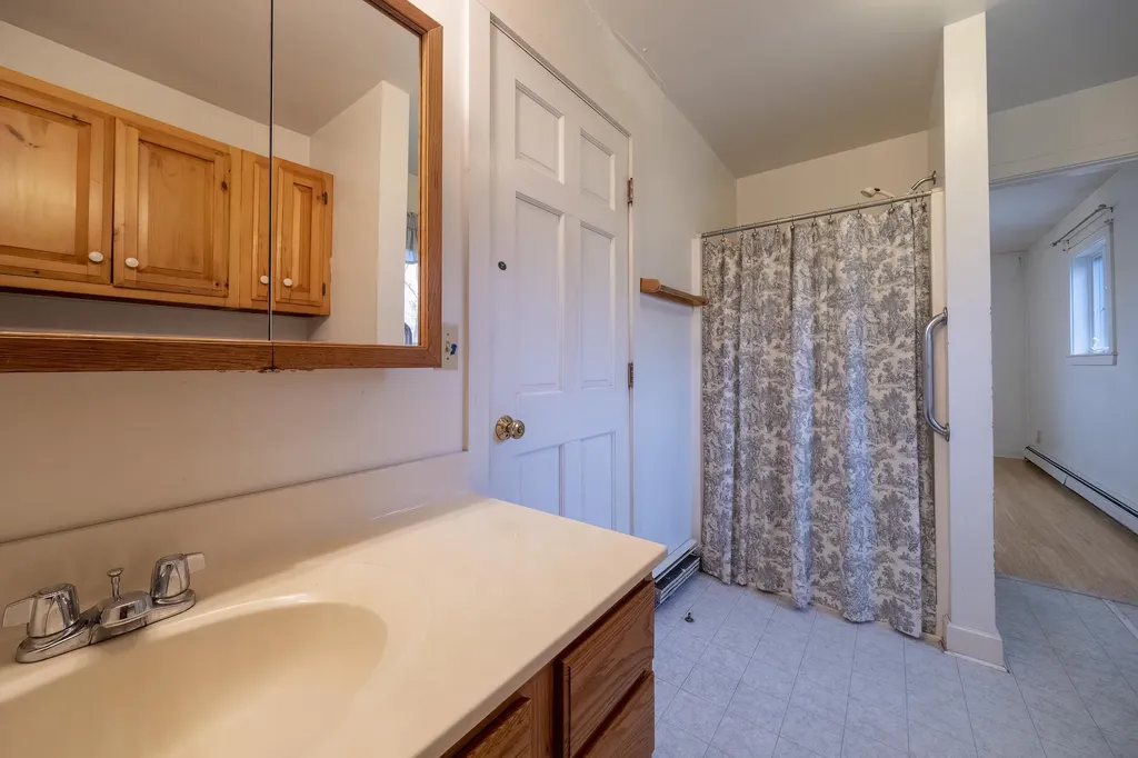 52 Branch Road Damariscotta ME 04543