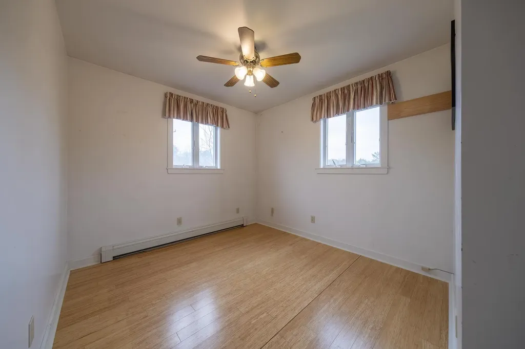 52 Branch Road Damariscotta ME 04543