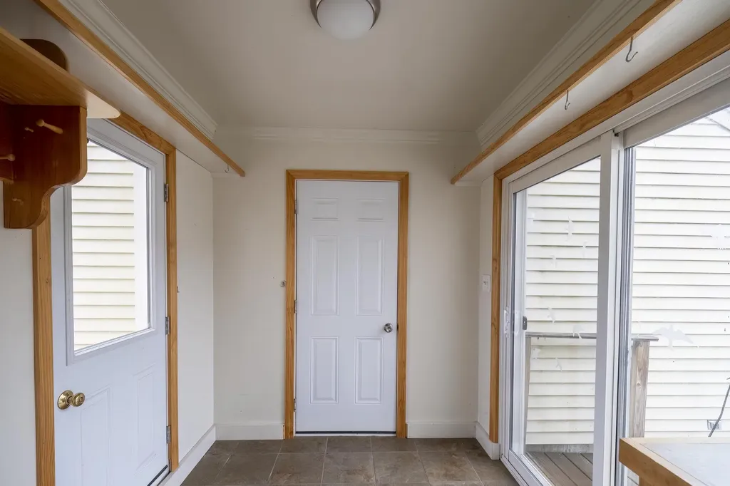 52 Branch Road Damariscotta ME 04543