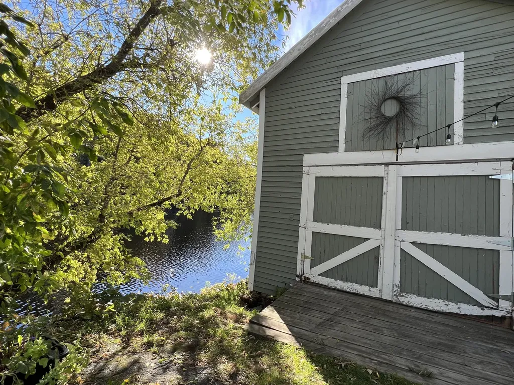 9 Lilac Lane Dover-foxcroft ME 04426
