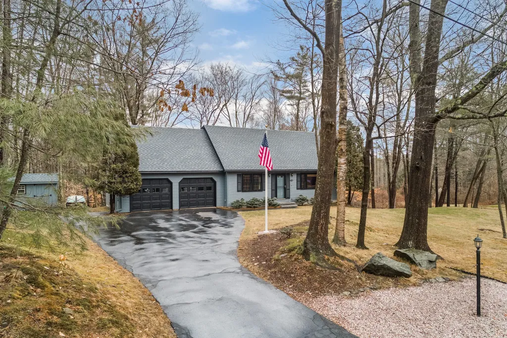 172 Rollingwood Road Eliot ME 03903