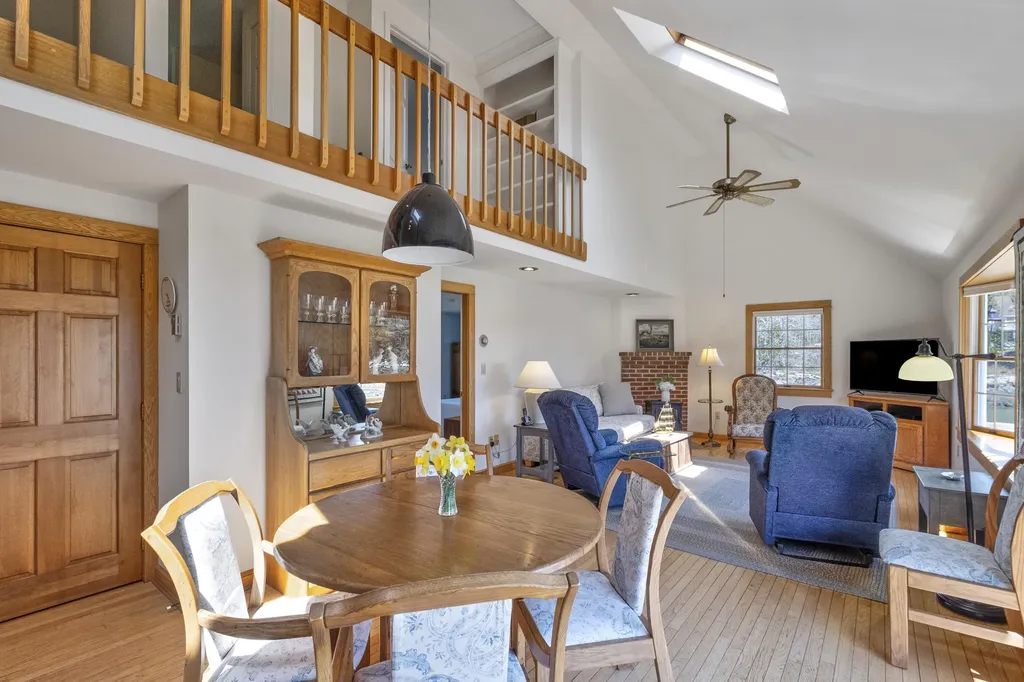 156 Scraggle Point Road Saint George ME 04859