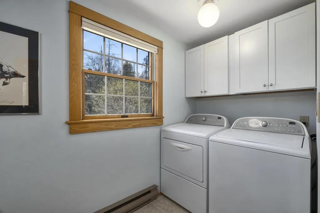 156 Scraggle Point Road Saint George ME 04859