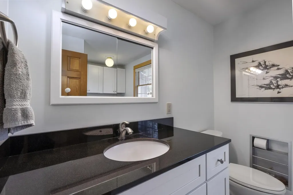 156 Scraggle Point Road Saint George ME 04859