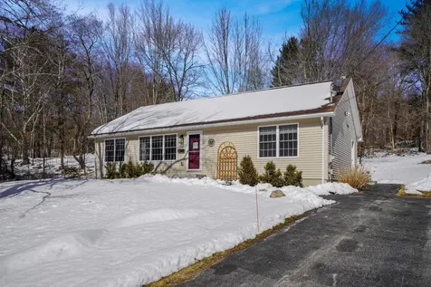 63 Towle Avenue Auburn ME 04210