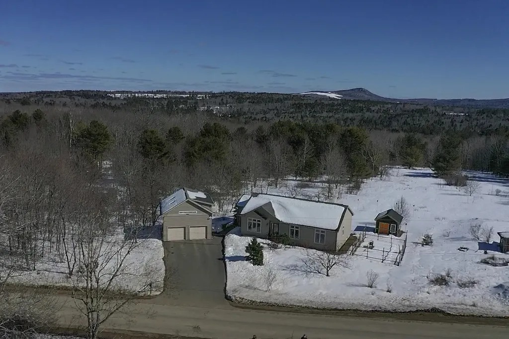 48 Appleton Ridge Road Searsmont ME 04973