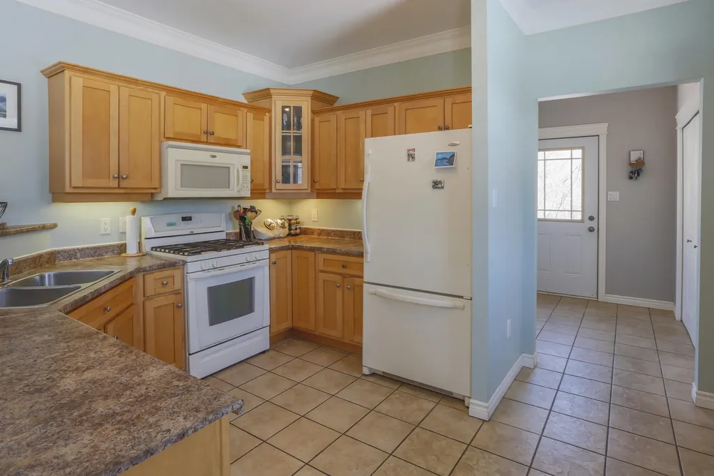 48 Appleton Ridge Road Searsmont ME 04973