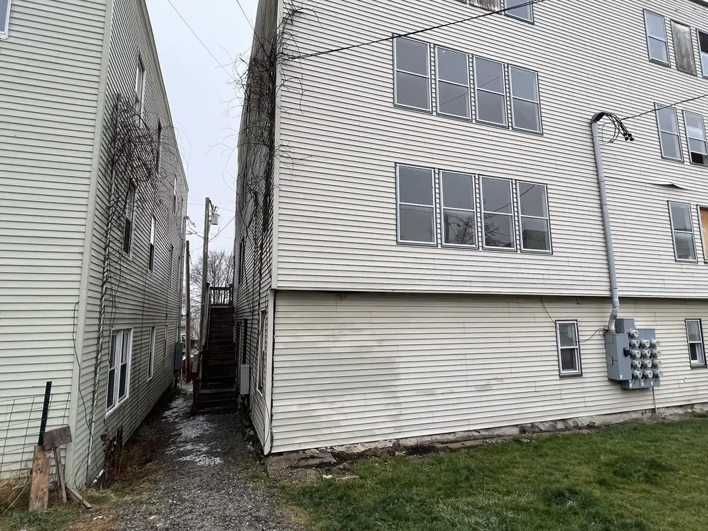 201 Waldo Street Rumford ME 04276