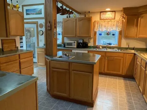 53 Coveside Road South Bristol ME 04568