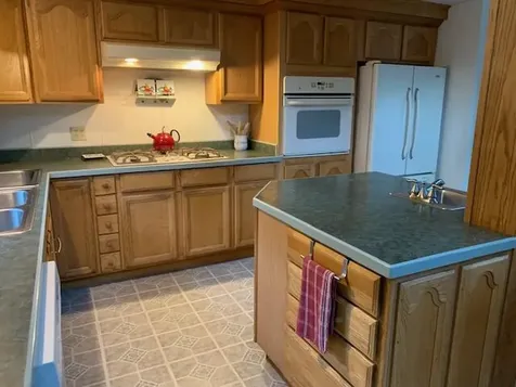 53 Coveside Road South Bristol ME 04568