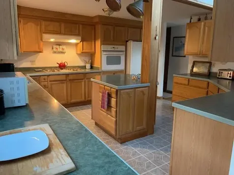 53 Coveside Road South Bristol ME 04568