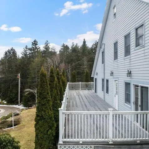 53 Coveside Road South Bristol ME 04568