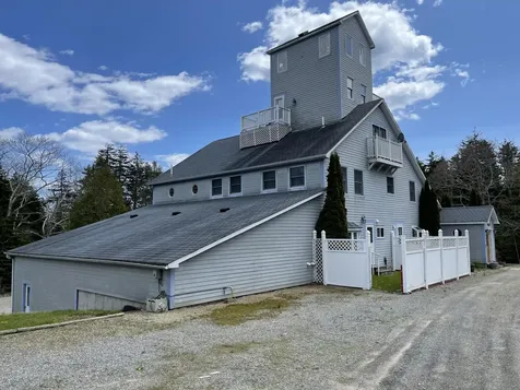 53 Coveside Road South Bristol ME 04568