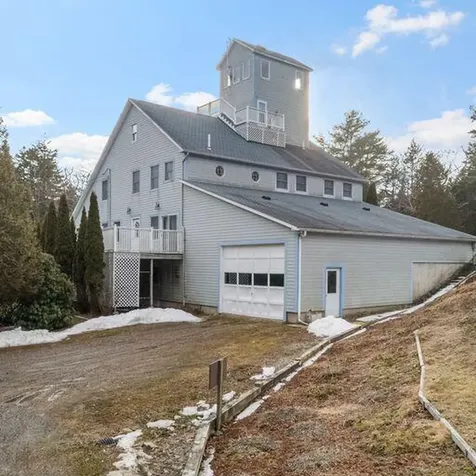 53 Coveside Road South Bristol ME 04568
