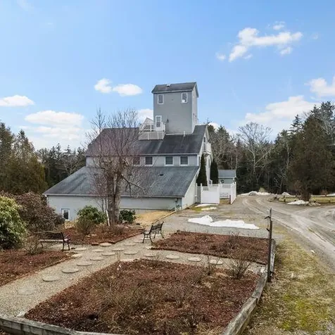 53 Coveside Road South Bristol ME 04568