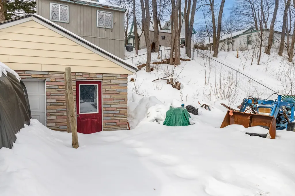 276 Penobscot Avenue Millinocket ME 04462