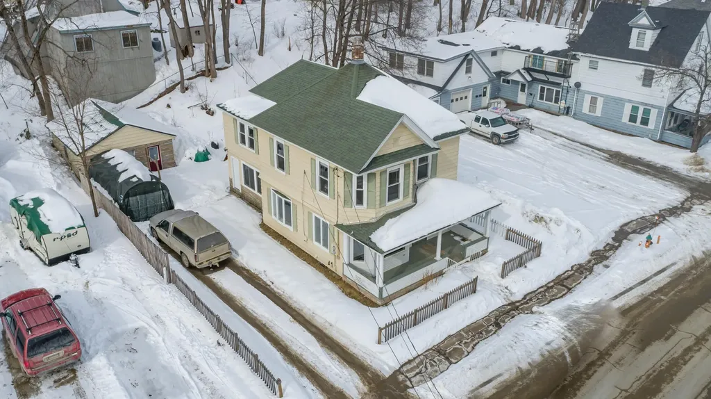 276 Penobscot Avenue Millinocket ME 04462