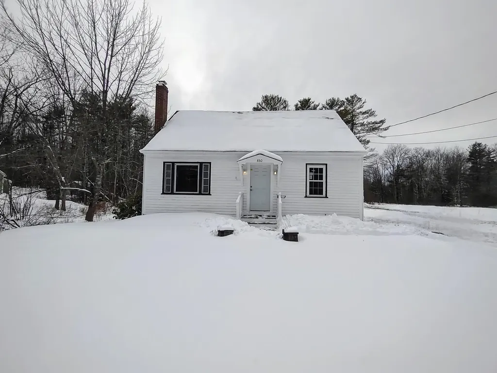 860 Bridgton Road Westbrook ME 04092