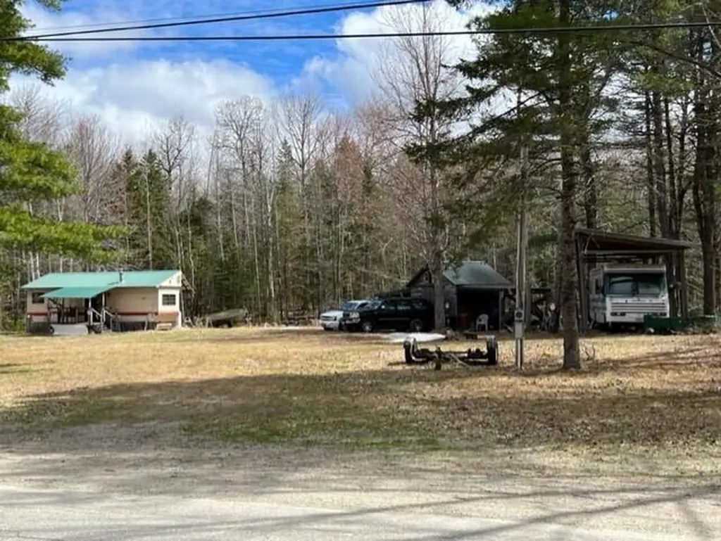 64 Main Road Burlington ME 04417