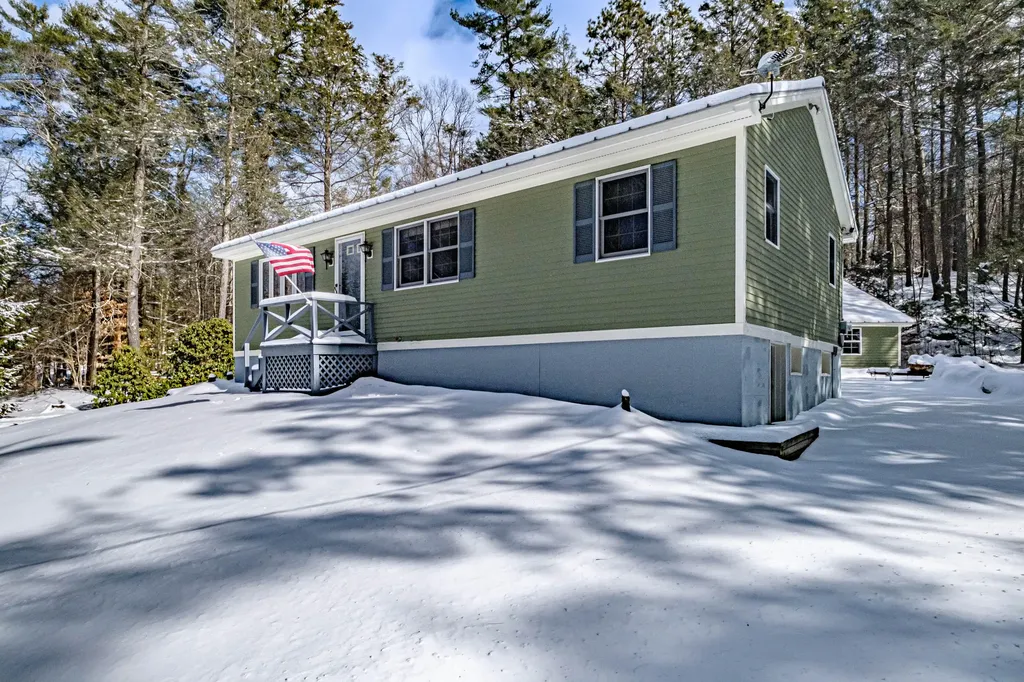 20 Sabino Road West Bath ME 04530