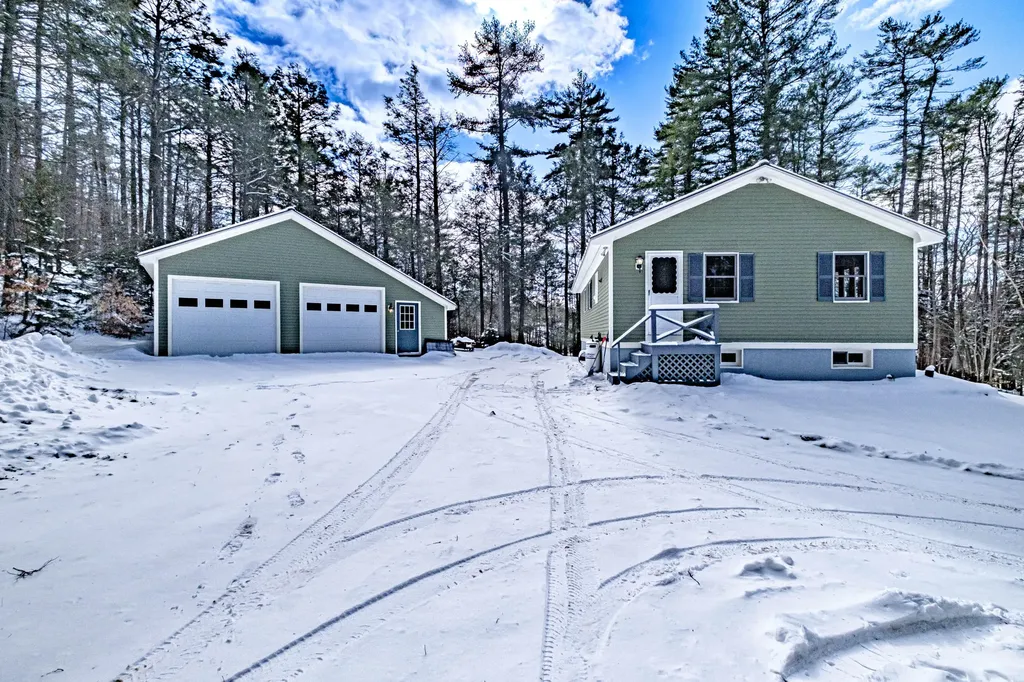 20 Sabino Road West Bath ME 04530