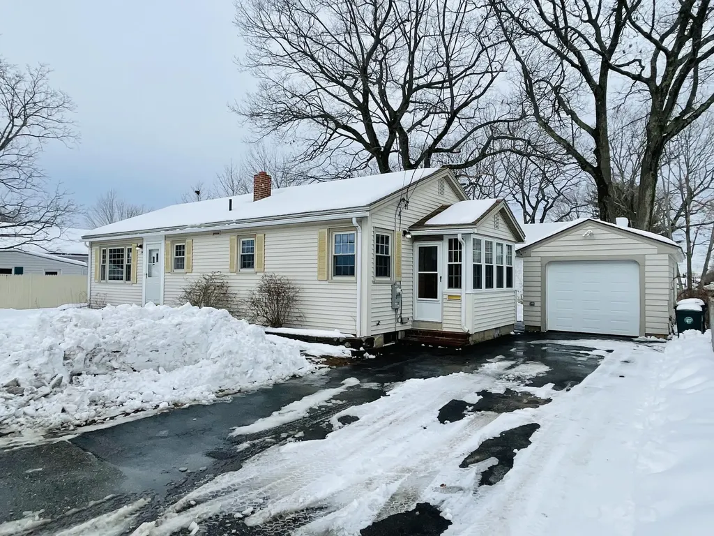 20 Hillside Avenue Biddeford ME 04005