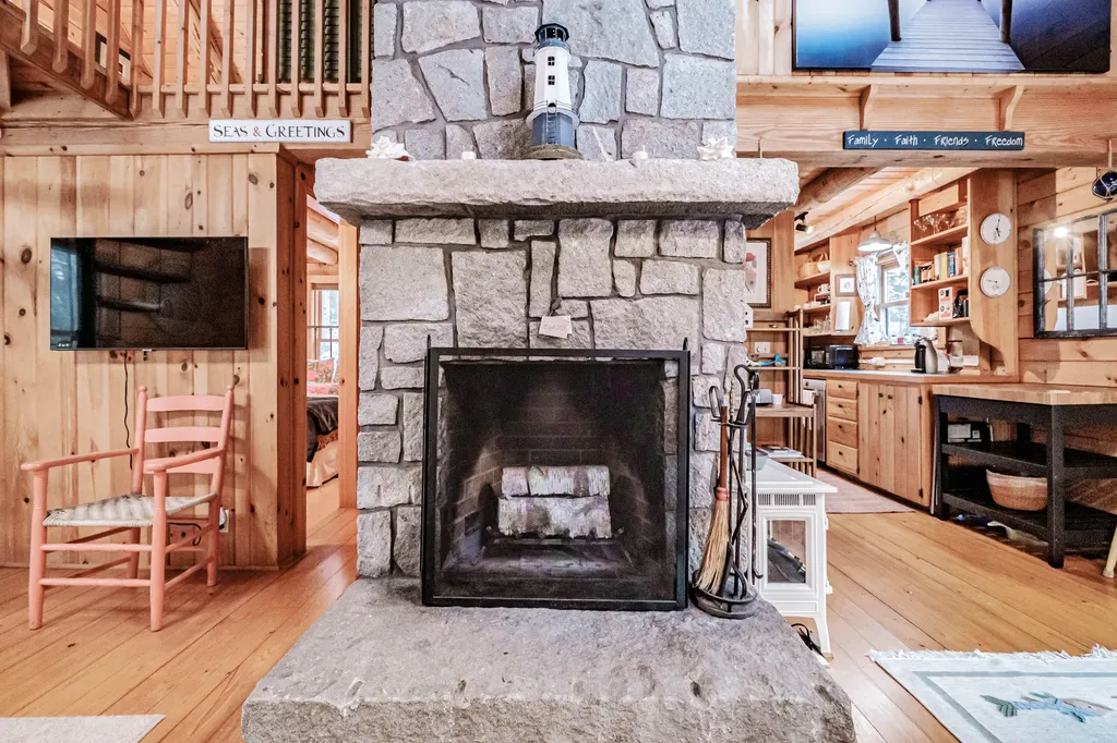 2 Schaefer Lane Saint George ME 04860