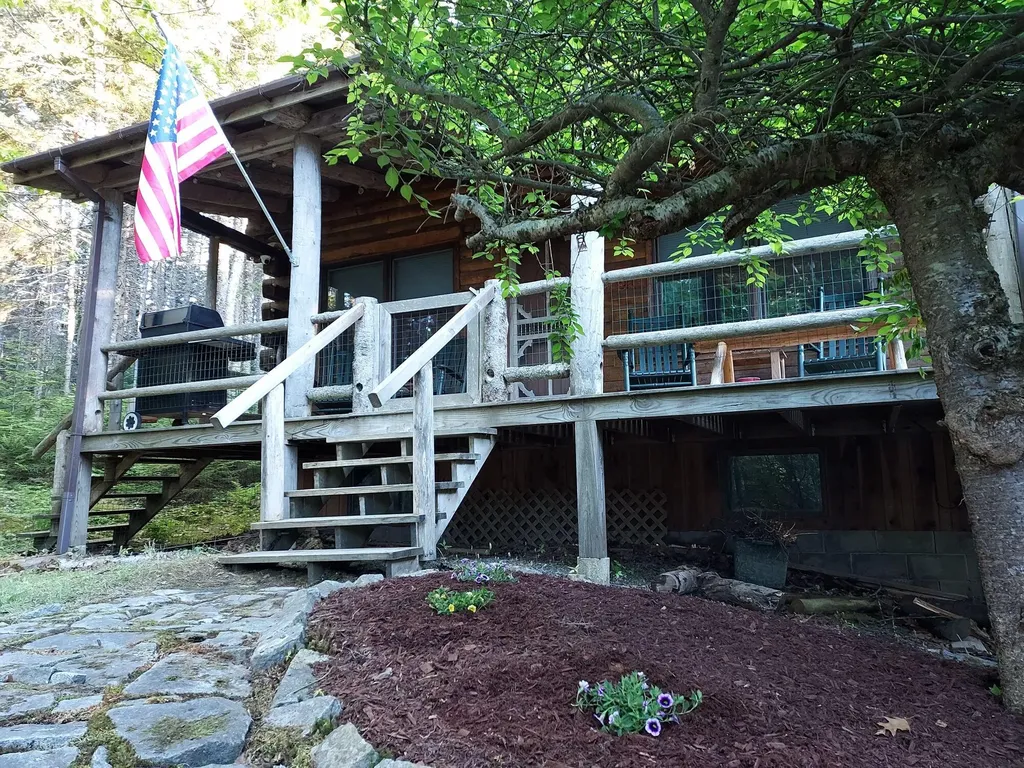 2 Schaefer Lane Saint George ME 04860