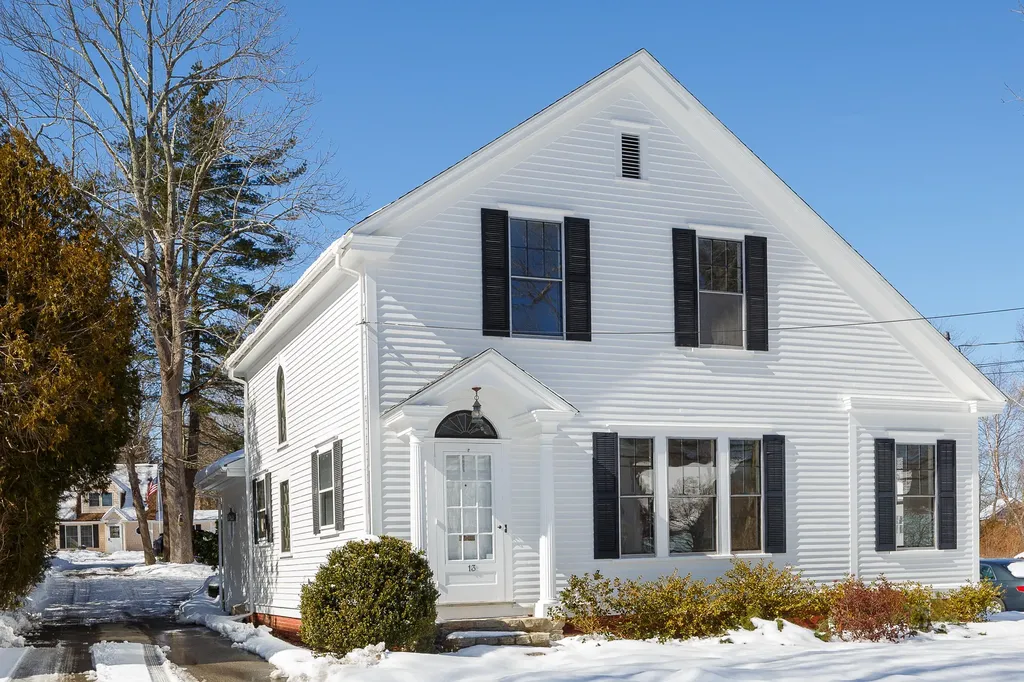 13 Union Street Camden ME 04843