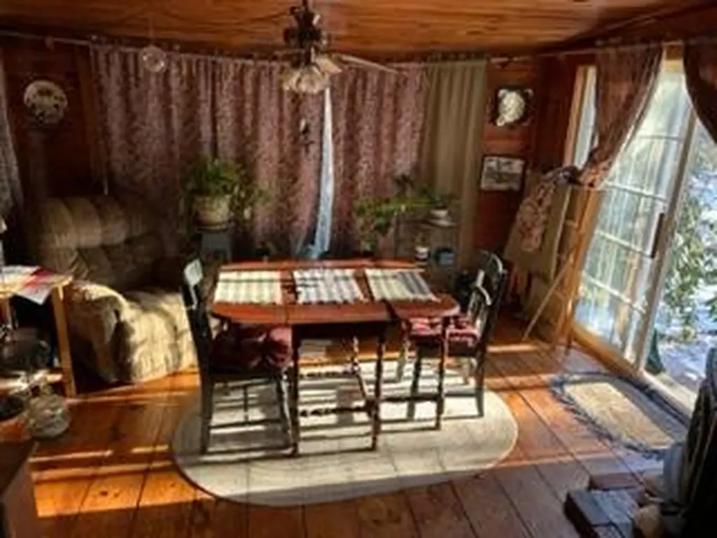 254 Bradford Road Wiscasset ME 04578