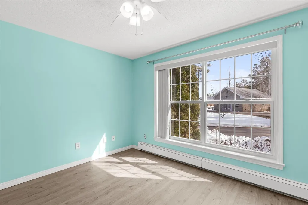 10 Place Lane Eliot ME 03903
