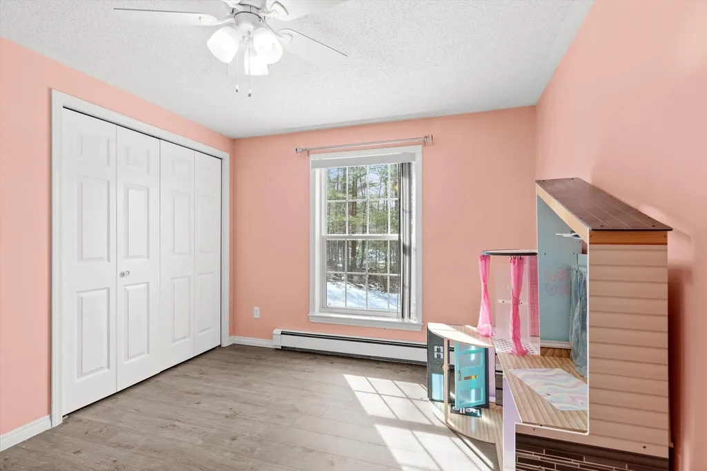 10 Place Lane Eliot ME 03903